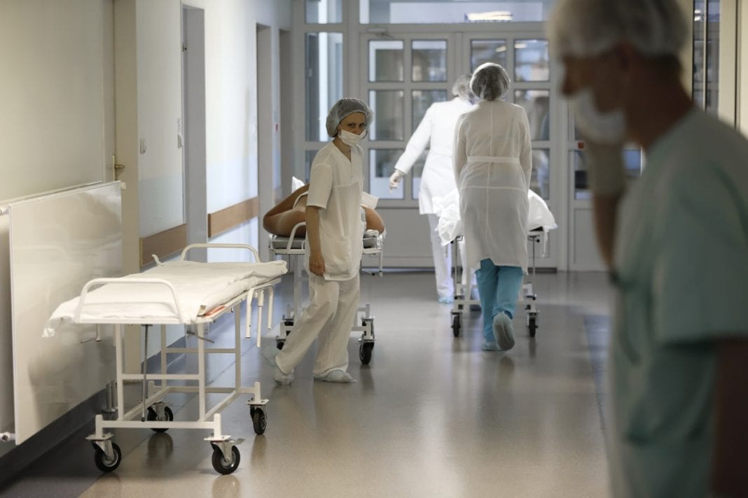 Θήβα: Η ανακοίνωση του νοσοκομείου για τον θάνατο της 16χρονης από κορονοϊό