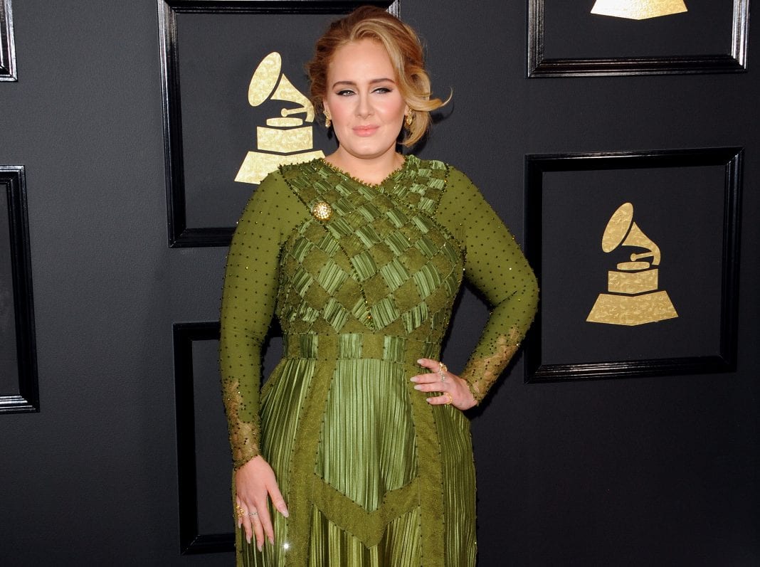 Adele: Πήρε διαζύγιο από τον Simon Konecki! Ποιος θα πληρώσει διατροφή και θα πάρει την επιμέλεια του παιδιού;