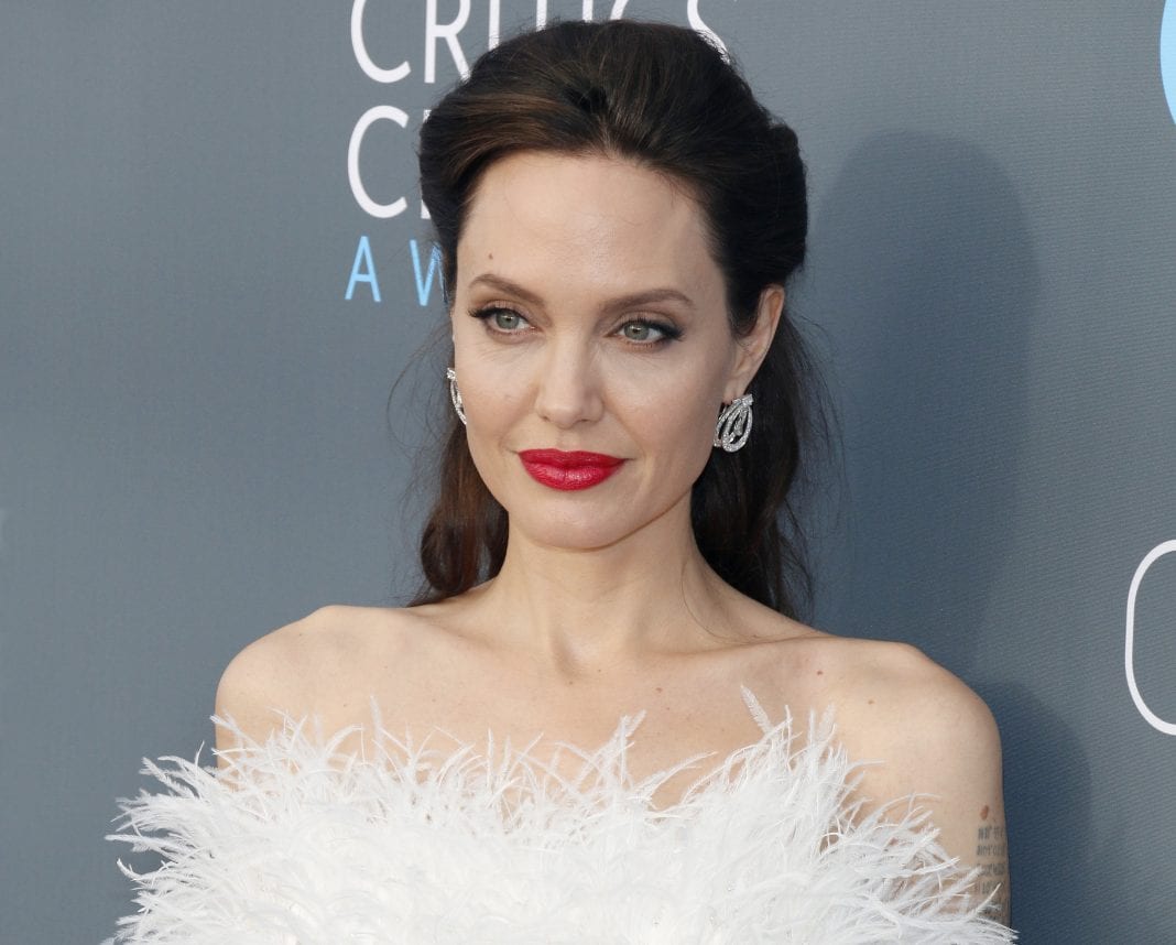 Angelina Jolie: Νέα εξέλιξη στην υπόθεση της κηδεμονίας των παιδιών της με τον Brad Pitt