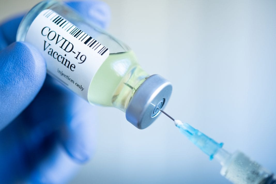 Κορονοϊός: Πιο αυξημένο το ποσοστό αλλεργίας στο εμβόλιο για τις γυναίκες