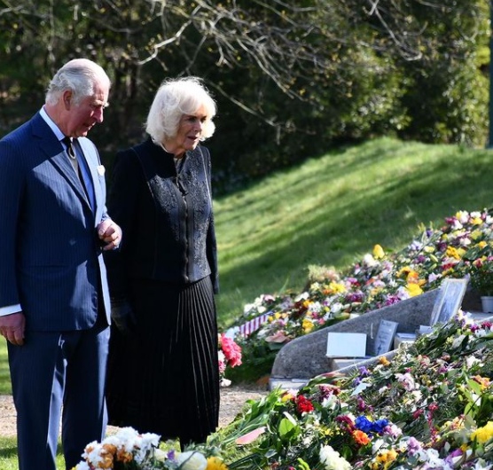 Τα δάκρυα του Πρίγκιπα Κάρολου για τις αφιερώσεις των Βρετανών στον πατέρα του, Φίλιππο