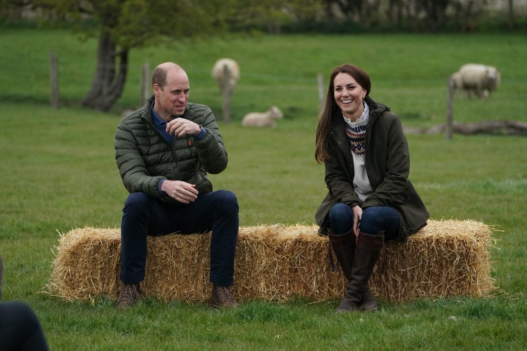 Πρίγκιπας William - Kate Middleton: Η επίσκεψη του Δούκα και της Δούκισσας του Cambridge σε... φάρμα!