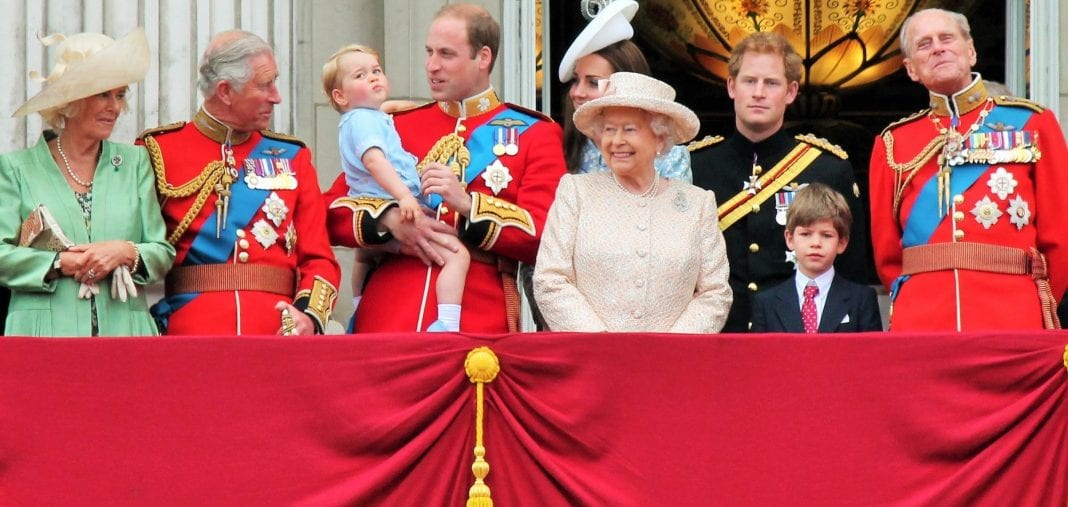 Βασιλική οικογένεια Αγγλίας: Η πρώτη αντίδραση μετά τη γέννηση της κόρης του Πρίγκιπα Harry και της Meghan Markle!