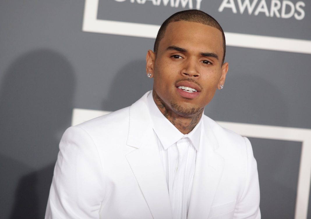 Chris Brown: Η ανάρτηση με τον 16 μηνών γιο του, να μιλάει