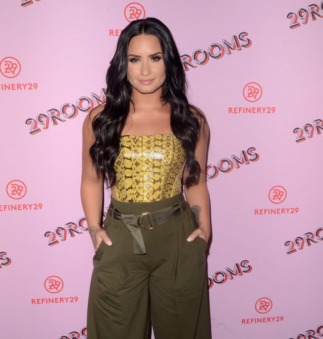 Demi Lovato: Αποκάλυψε που μένει, μετά τη διάλυση του αρραβώνα της