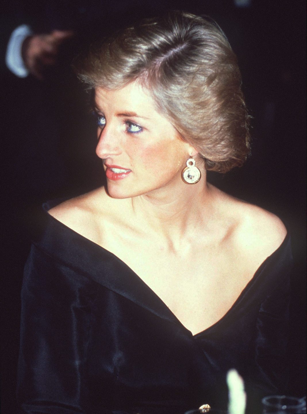 Πριγκίπισσα Diana: Η άγνωστη ιστορία με τη Βασίλισσα Ελισάβετ και η σύνδεσή τους με τη Lilibet - Diana