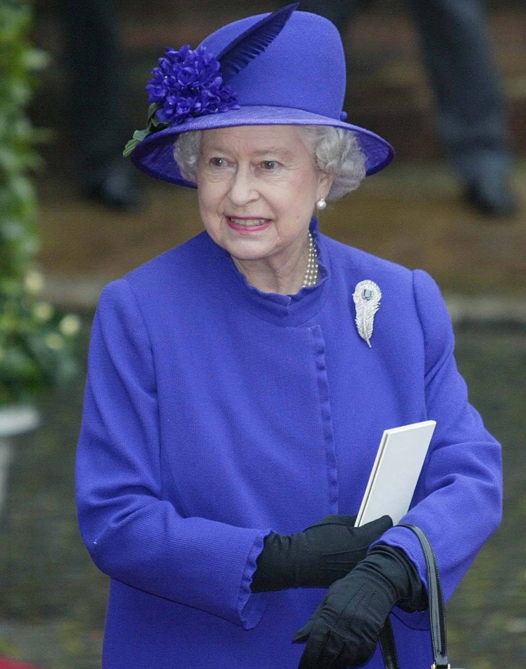 Βασίλισσα Ελισάβετ: Μεγάλη ταραχή στο Παλάτι! Εισέβαλαν άγνωστοι στον χώρο