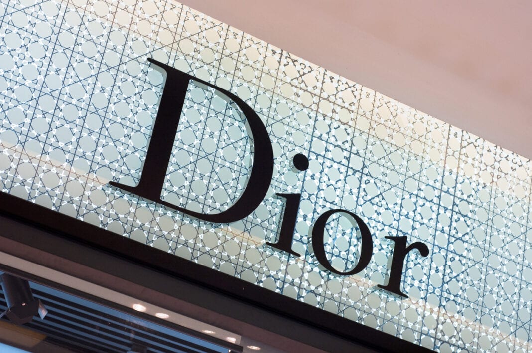 Οίκος Dior: Το ξεχωριστό φωτογραφικό λεύκωμα που έλαβε ως δώρο