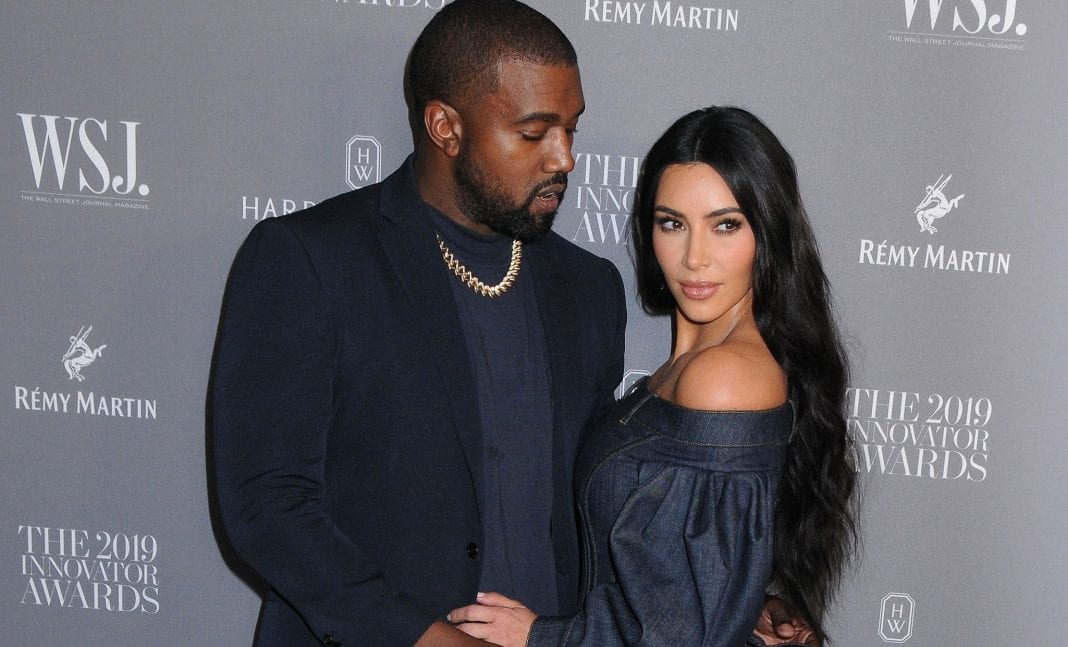 Έξαλλος ο Kanye West! Βρίζει με μήνυμα τη Kim Kardashian επειδή δεν μπόρεσε να δει τα παιδιά του όπως ορίζει το διαζύγιο
