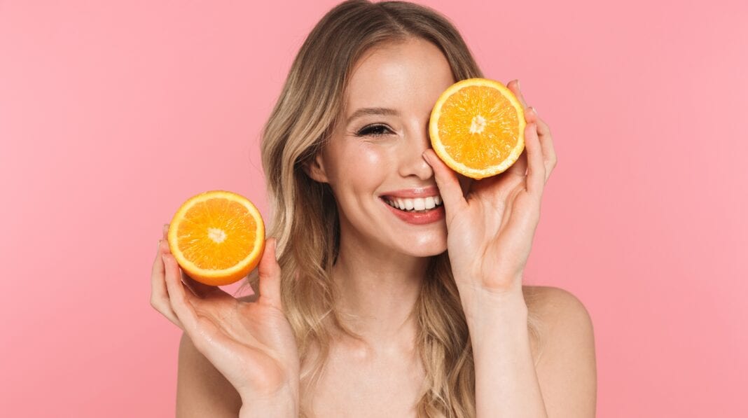 Σου αρέσουν τα πορτοκάλια; Δες πώς σε βοηθούν να αποκτήσεις τέλειο δέρμα!