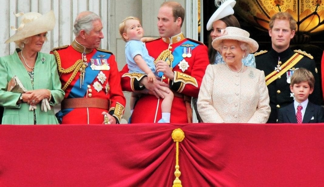 Βασιλική οικογένεια Αγγλίας: Η πρώτη αντίδραση μετά τη γέννηση της κόρης του Πρίγκιπα Harry και της Meghan Markle!