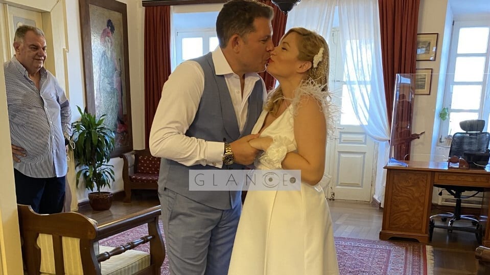 Γρηγόρης Μπιθικώτσης: Παντρεύτηκε την αγαπημένη του Ελένη Τσιριγκάκη! Το φωτογραφικό άλμπουμ του γάμου!