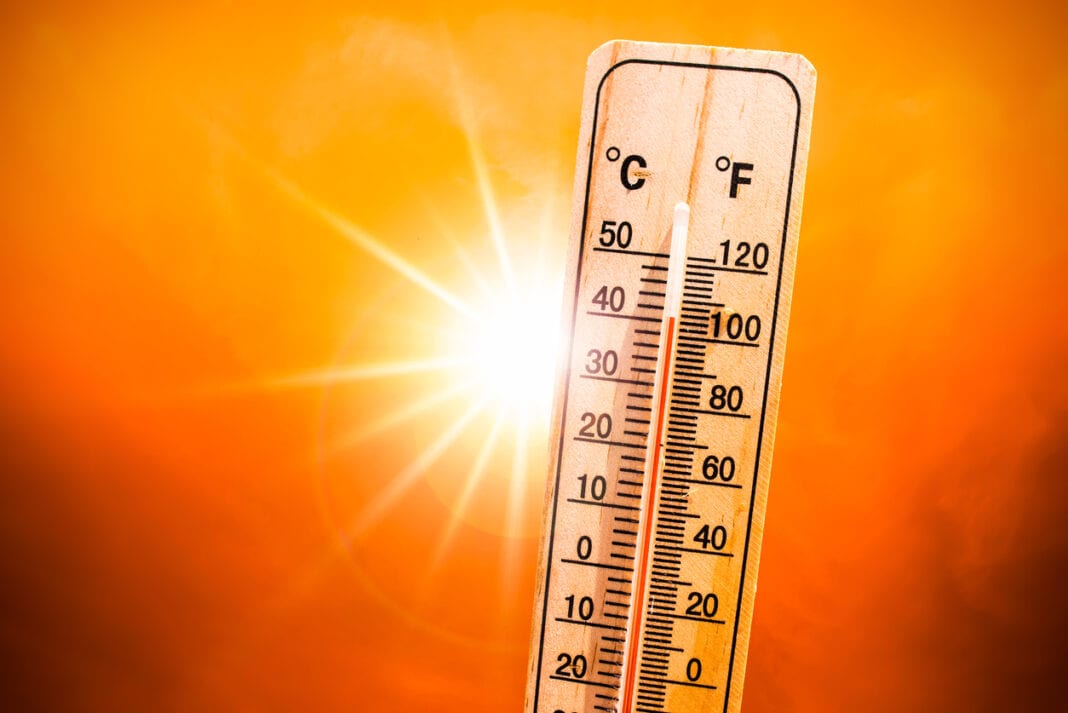Καύσωνας: 5 συμβουλές προστασίας από το “ζεστό κύμα”