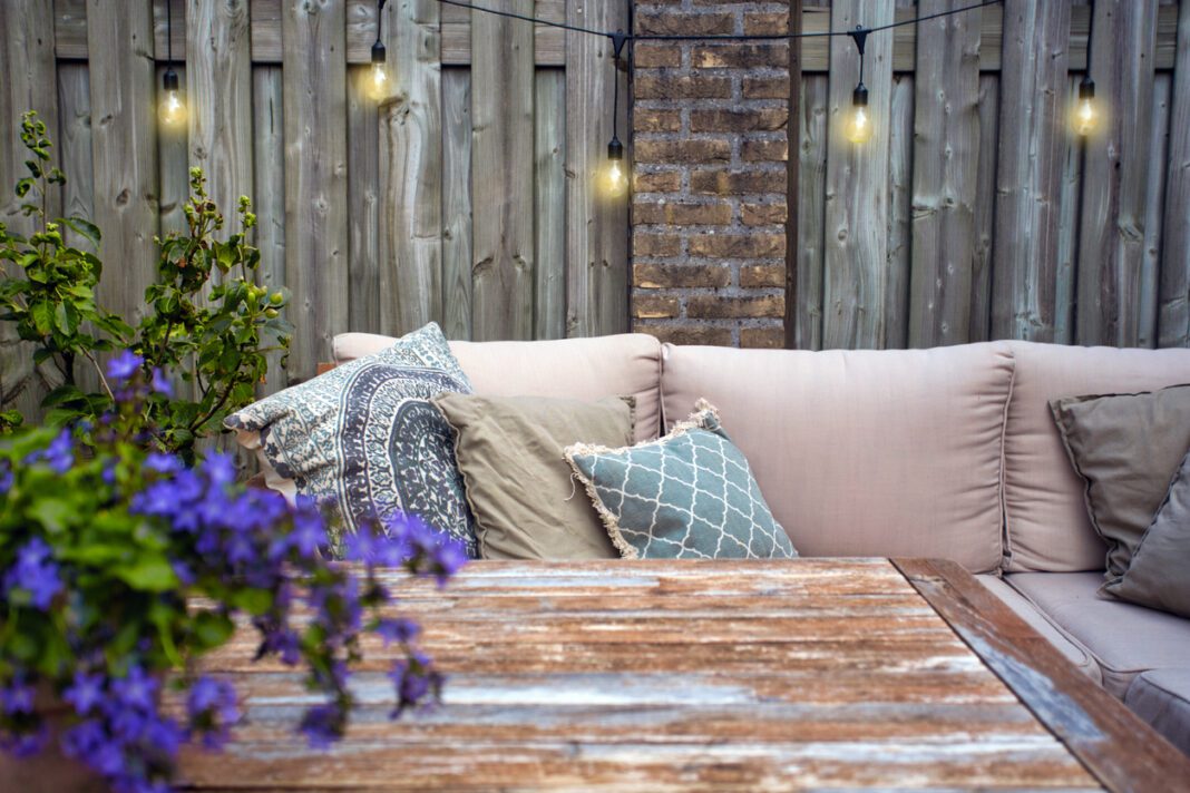 Ιδέες για να διακοσμήσεις το μπαλκόνι και τον κήπο σου