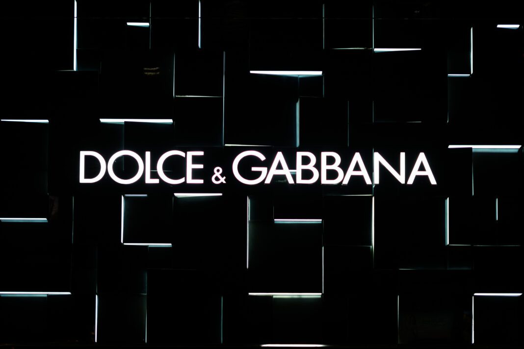 Όλα τα φλας στη Βενετία για το λαμπερό σόου Alta Moda του Dolce&Gabbana