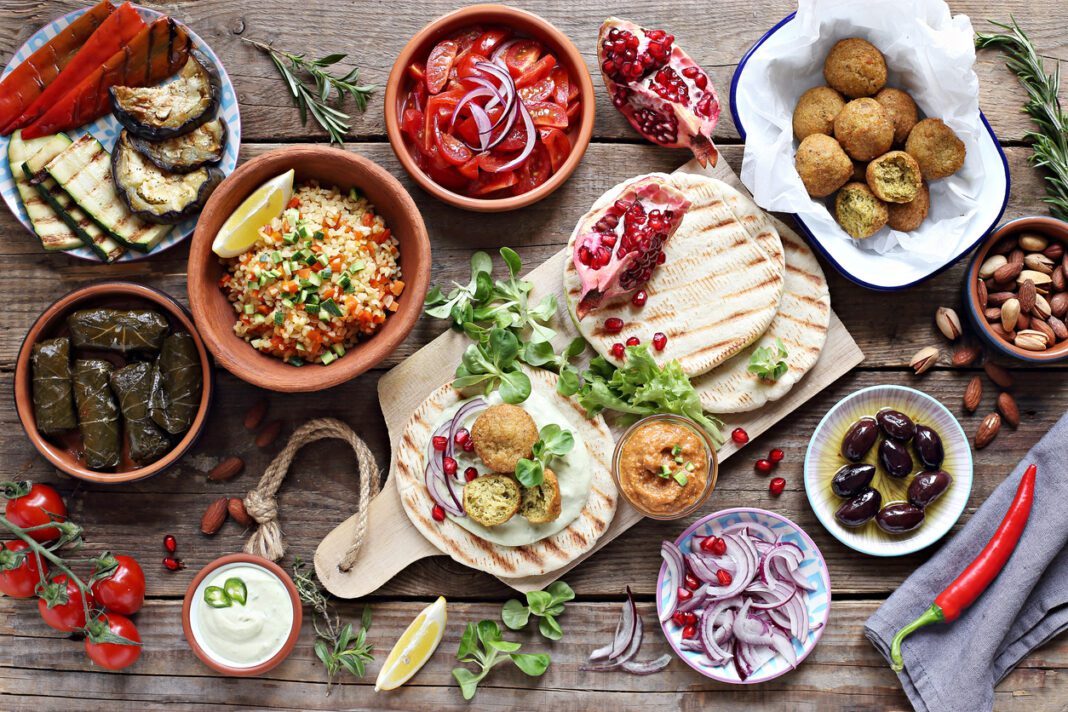 Αυτά είναι τα 5 μεσογειακά διαιτητικά σνακς που θα ικανοποιήσουν πανεύκολα την πείνα σου!