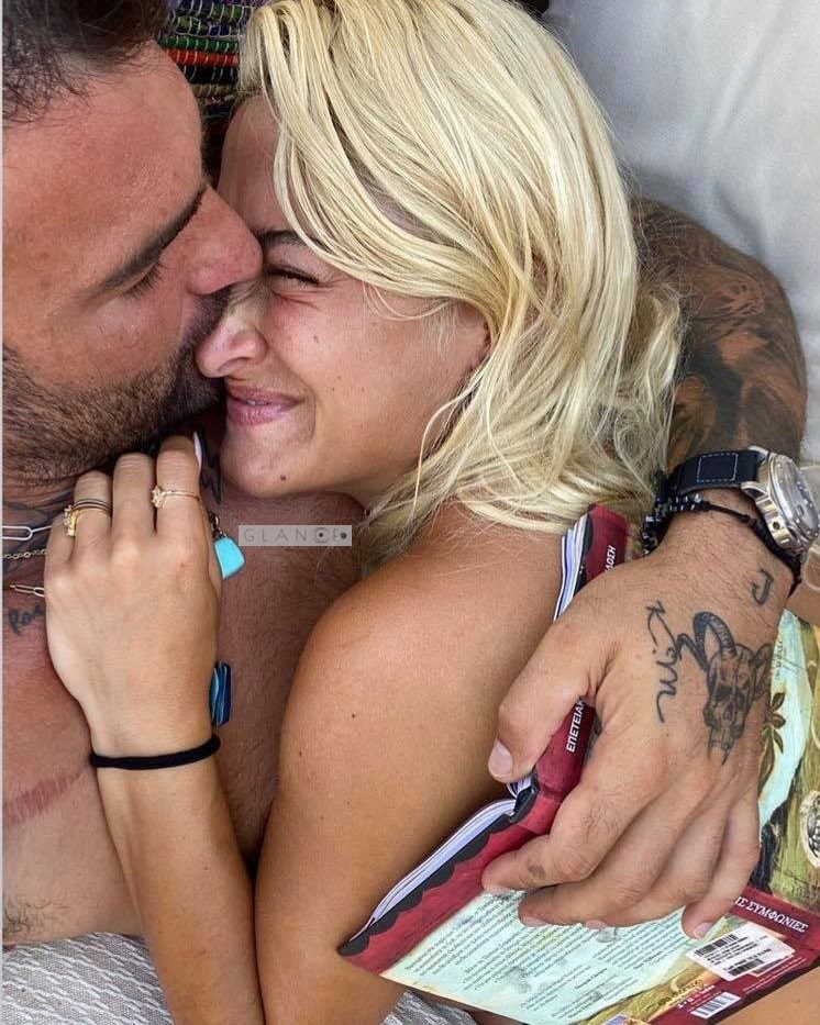 Ιωάννα Τούνη: Το νέο, παθιασμένο φιλί στο Instagram με τον Δημήτρη Αλεξάνδρου και το μήνυμα προς πάσα κατεύθυνση
