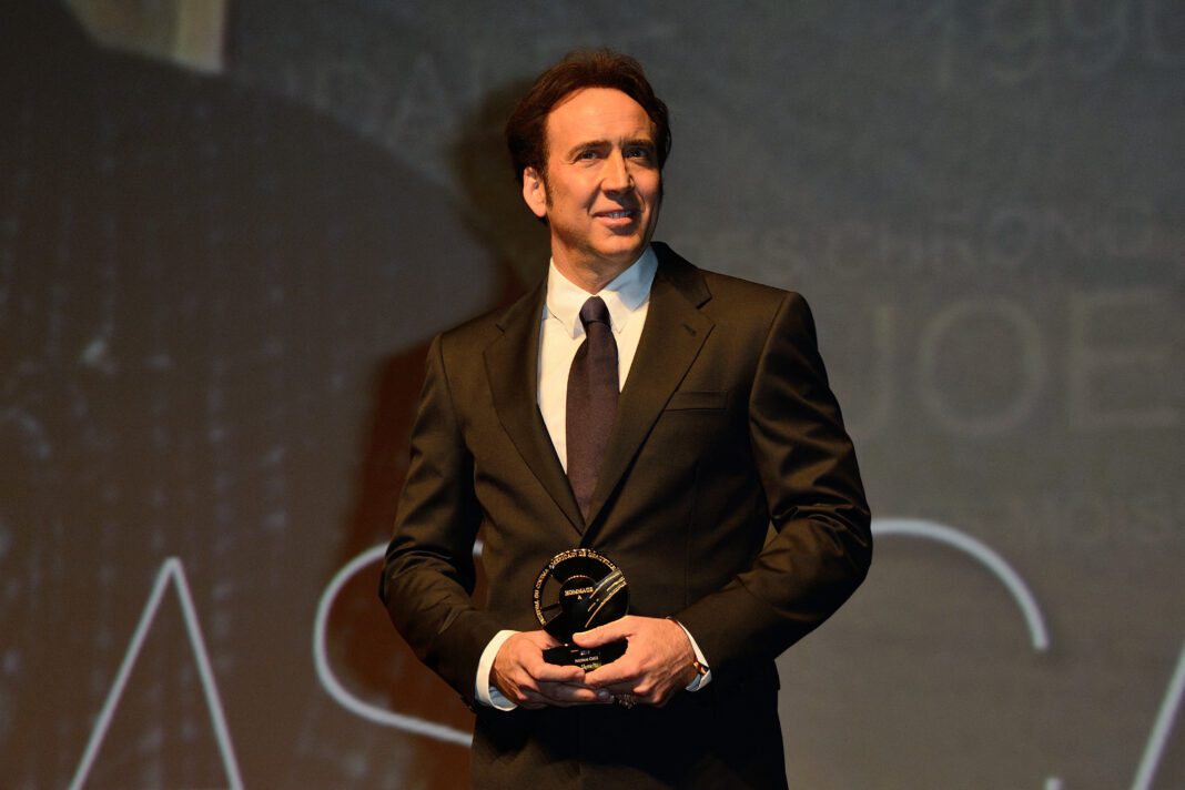 Nicolas Cage: Εικόνες ντροπής για τον ηθοποιό - Τον πέταξαν έξω από μαγαζί! Τι συνέβη;