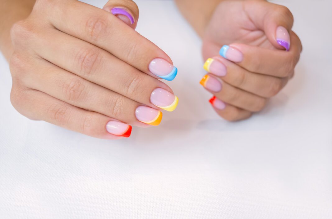 Μετέτρεψε τις γραμμές του manicure στα νύχια σου στο απόλυτο Nail Art