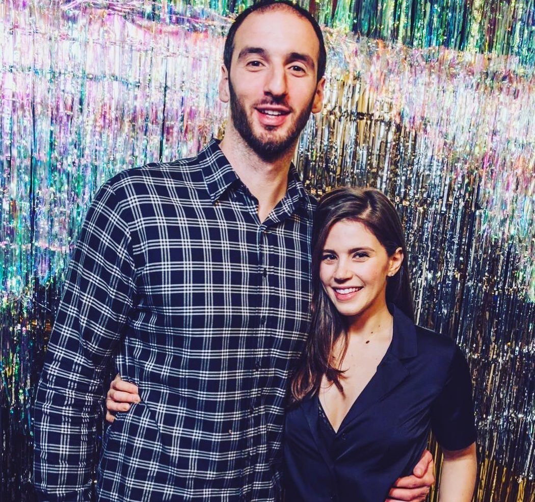 Κώστας Κουφός: Έγκυος η σύζυγος του μπασκετμπολίστα, Ελένη, στο πρώτο τους παιδί - H φωτογραφία στο Instagram