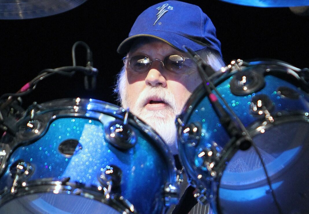 Ronnie Tutt: Έφυγε στα 83 του χρόνια ο θρυλικός drummer
