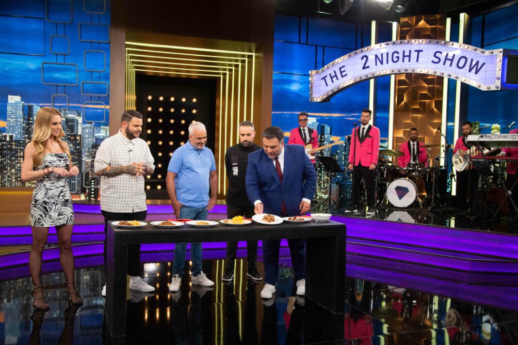The 2Night Show: Τι θα δούμε απόψε στην εκπομπή του Γρηγόρη Αρναούτογλου;