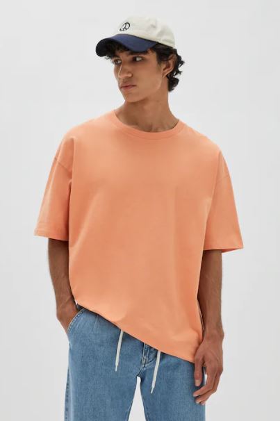 P&B: Oversized T-Shirt κάτω απο 10 ευρώ για τους άντρες που αγαπούν το χρώμα