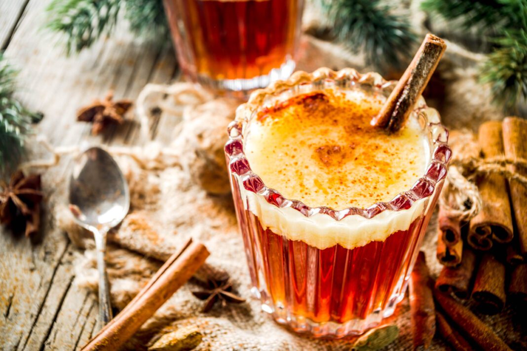 Hot Buttered Rum: Ένα άκρως χειμωνιάτικο cocktail για να το φτιάξεις στο σπίτι