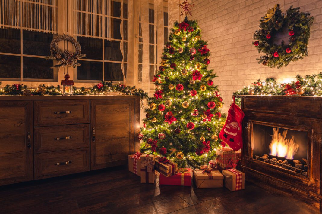 Χριστουγεννιάτικο δέντρο: Πότε και πώς έφτασε το έθιμο στη χώρα μας;