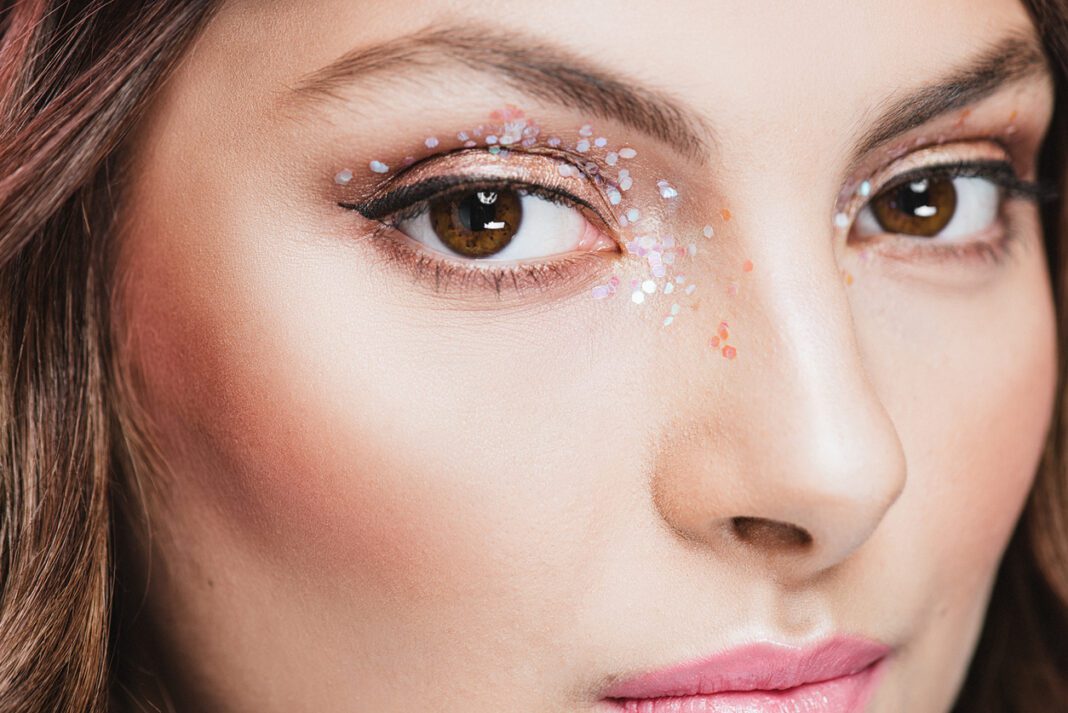 Crystal Eye Makeup Trend | Tα sparkle eyes ήρθαν για να μείνουν το 2022