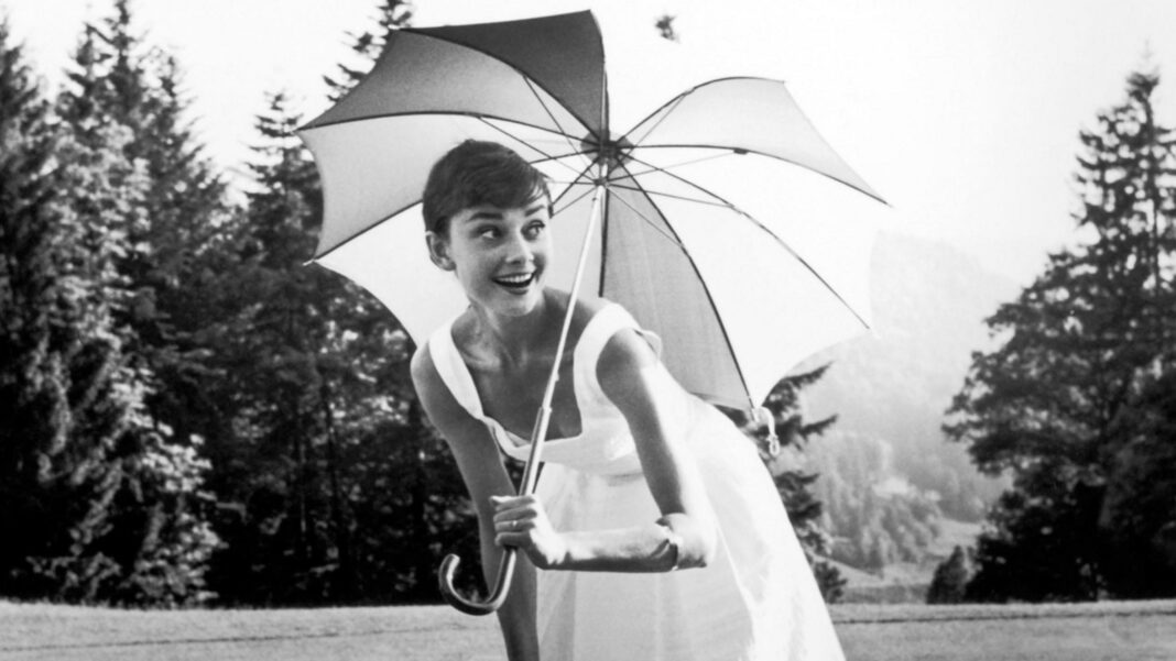 Audrey Hepburn: Όσα γνωρίζουμε για την πολυαναμενόμενη ταινία της κυρίας του 