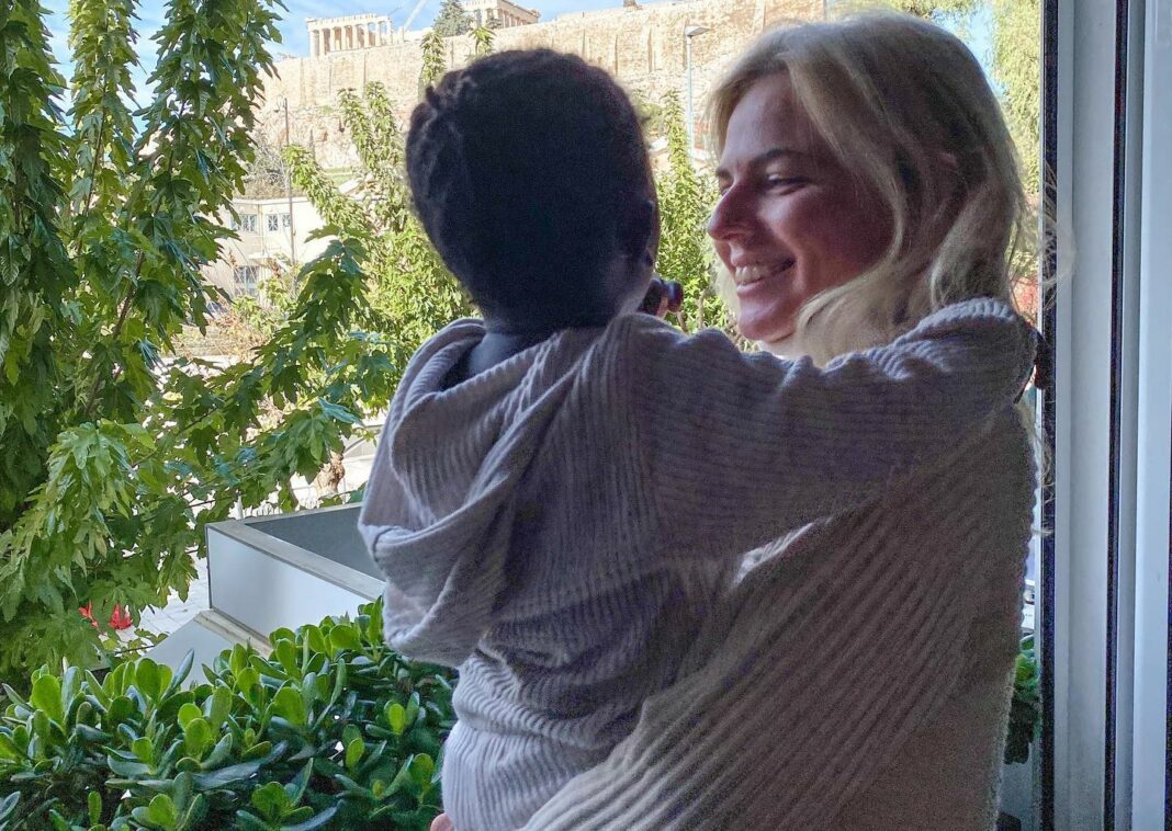 Χριστίνα Κοντοβά: Το ταξιδάκι αναψυχής και η γλυκιά ανάρτηση με την κορούλα της!