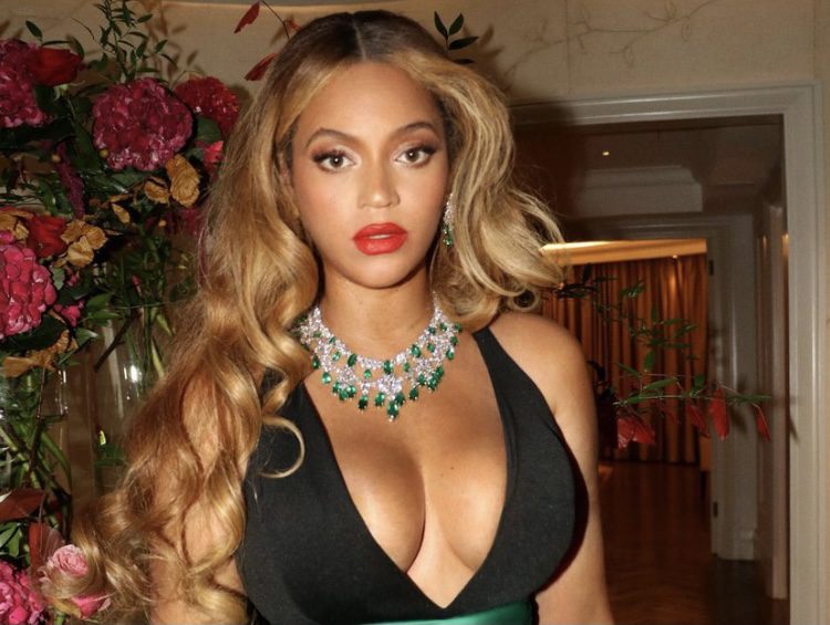 Beyonce: Η Queen B έκοψε τα μαλλιά της κοντά σε και μοίρασε εγκεφαλικά στους fans