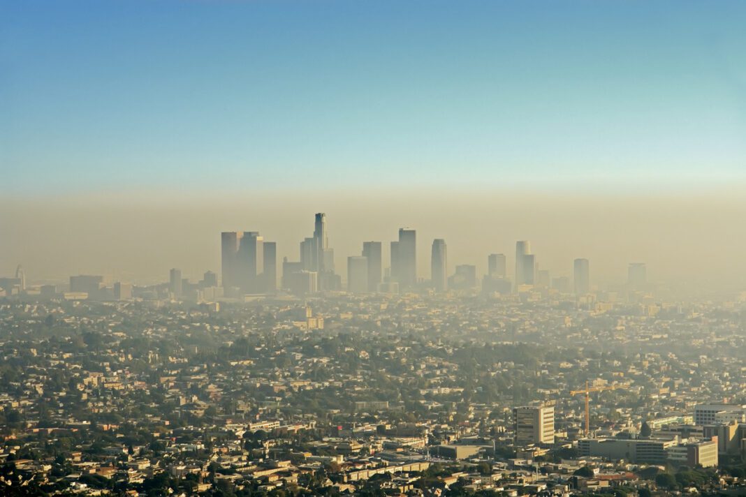 Μόλυνση της ατμόσφαιρας: Το 99% του κόσμου αναπνέει ακατάλληλο αέρα!