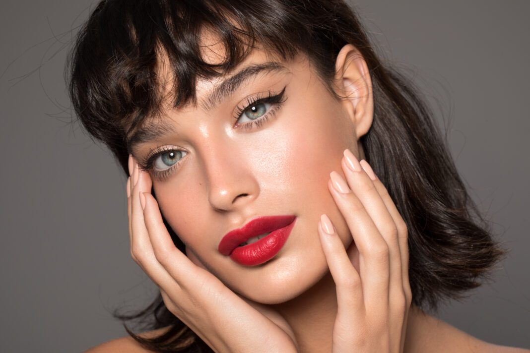 Make up addicted: Είσαι αρχάρια στο μακιγιάζ; Ο οδηγός για το τέλειο eyeliner