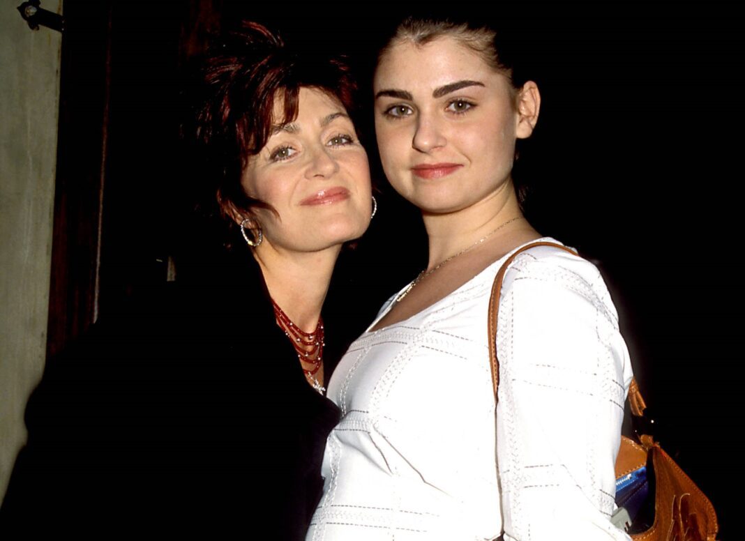 Sharon Osbourne: Η κόρη της, Aimee, σώθηκε από θαύμα από φλεγόμενο στούντιο που έκανε ηχογράφηση