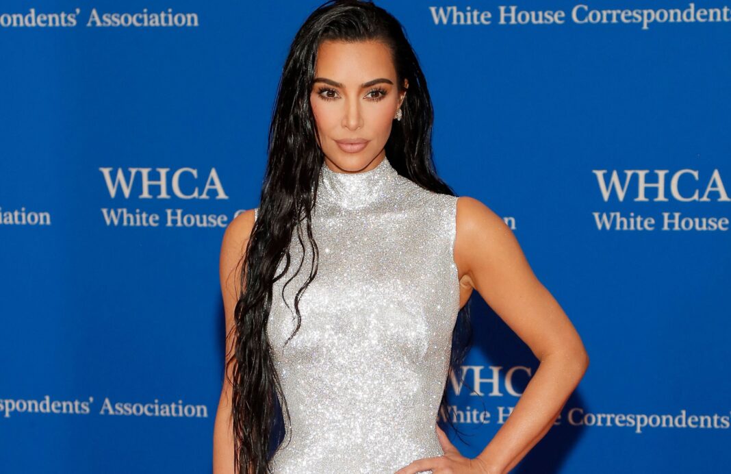 Kim Kardashian: Η εξομολόγηση για τις κρίσεις πανικού μετά το διαζύγιο από τον Kanye West και η απάντησή του - 