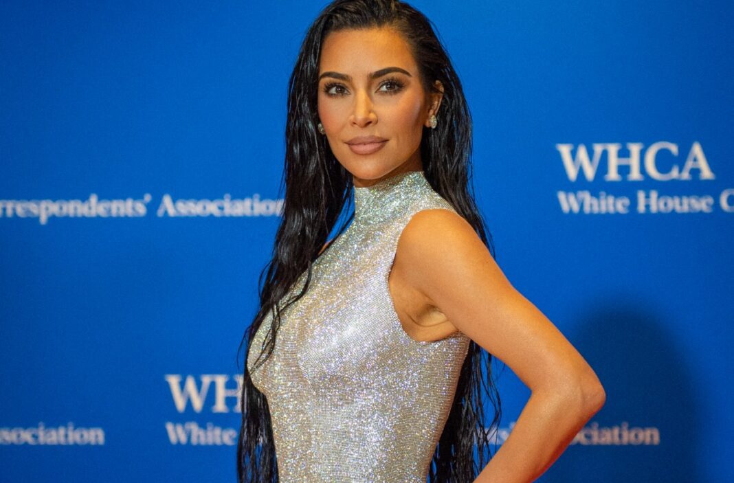 Η Kim Kardashian έκανε trend αυτό το καλοκαιρινό χτένισμα- Θα το δοκιμάσεις;
