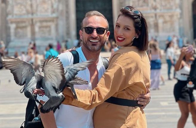 Σοφία Λεοντίτση: Το μαγευτικό ταξίδι στην Ιταλία με τον σύντροφό της - Η φωτογραφία με την φουσκωμένη της κοιλίτσα
