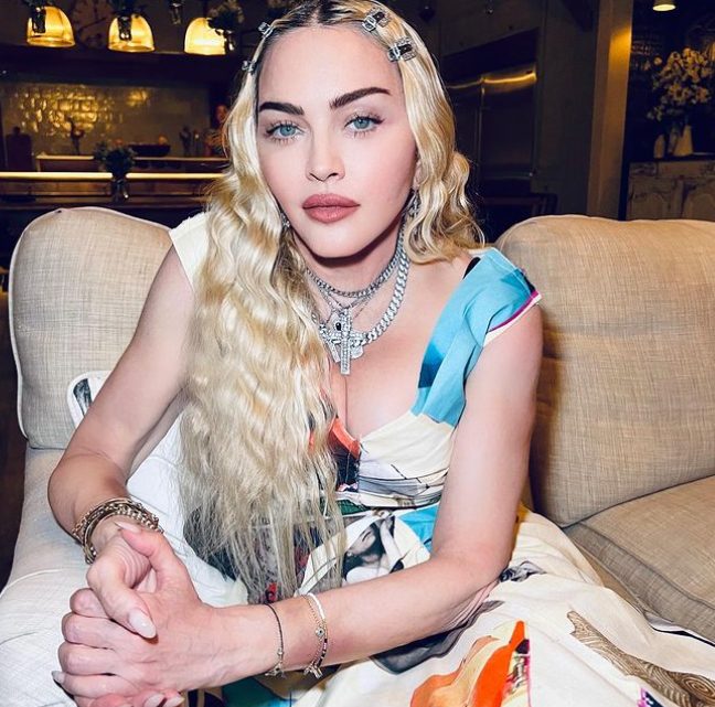 Madonna: Φοράει αποκαλυπτικό κορσέ από δαντέλα στη νέα της ανάρτηση