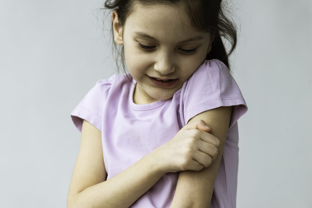 Νέες μελέτες ρίχνουν φως στα αίτια για την έξαρση της οξείας ηπατίτιδας στα παιδιά