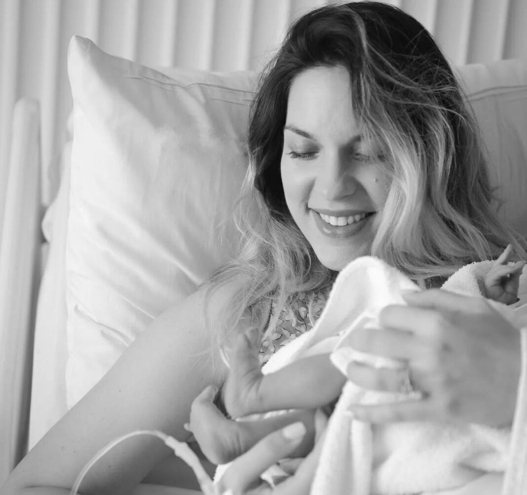 Μαντώ Γαστεράτου: Περιγράφει τις πρώτες μέρες με το νεογέννητο μωράκι της - 