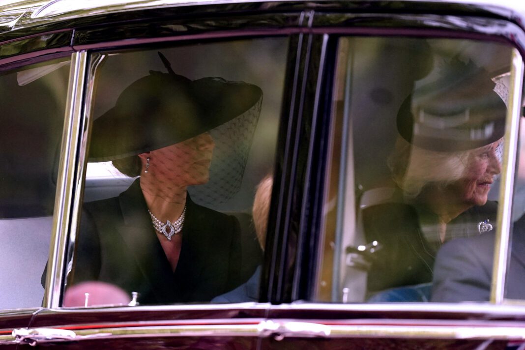 Kate Middleton: Ο κρυφός συμβολισμός στην κηδεία της Ελισάβετ που ελάχιστοι πρόσεξαν!