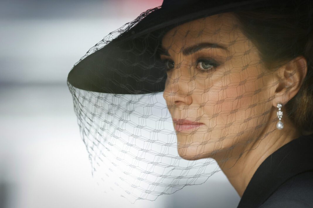 Kate Middleton: Όλες οι λεπτομέρειες για την εμφάνισή της στη κηδεία της Ελισάβετ!