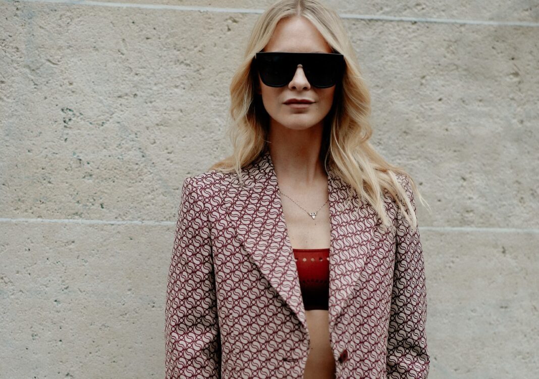 Εβδομάδα Μόδας Παρισιού: 4 τρόποι να φορέσεις το σακάκι σύμφωνα με τη street style μόδα!