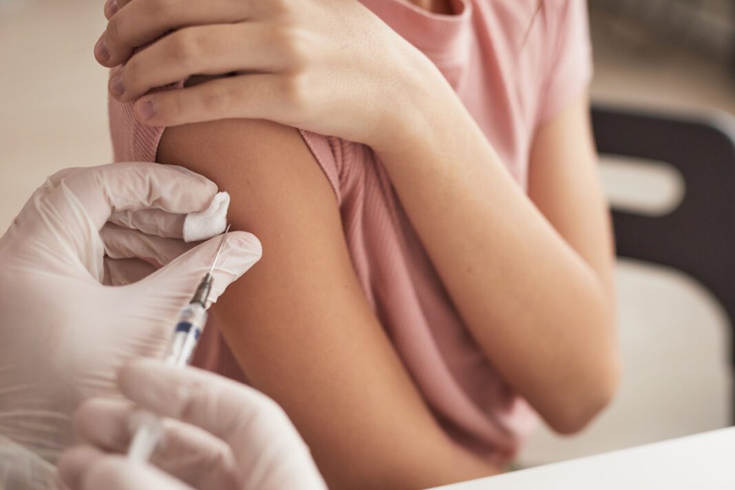 Αντιγριπικό εμβόλιο: Ποιοι πρέπει να το κάνουν πρώτοι; Τι λένε οι ειδικοί;
