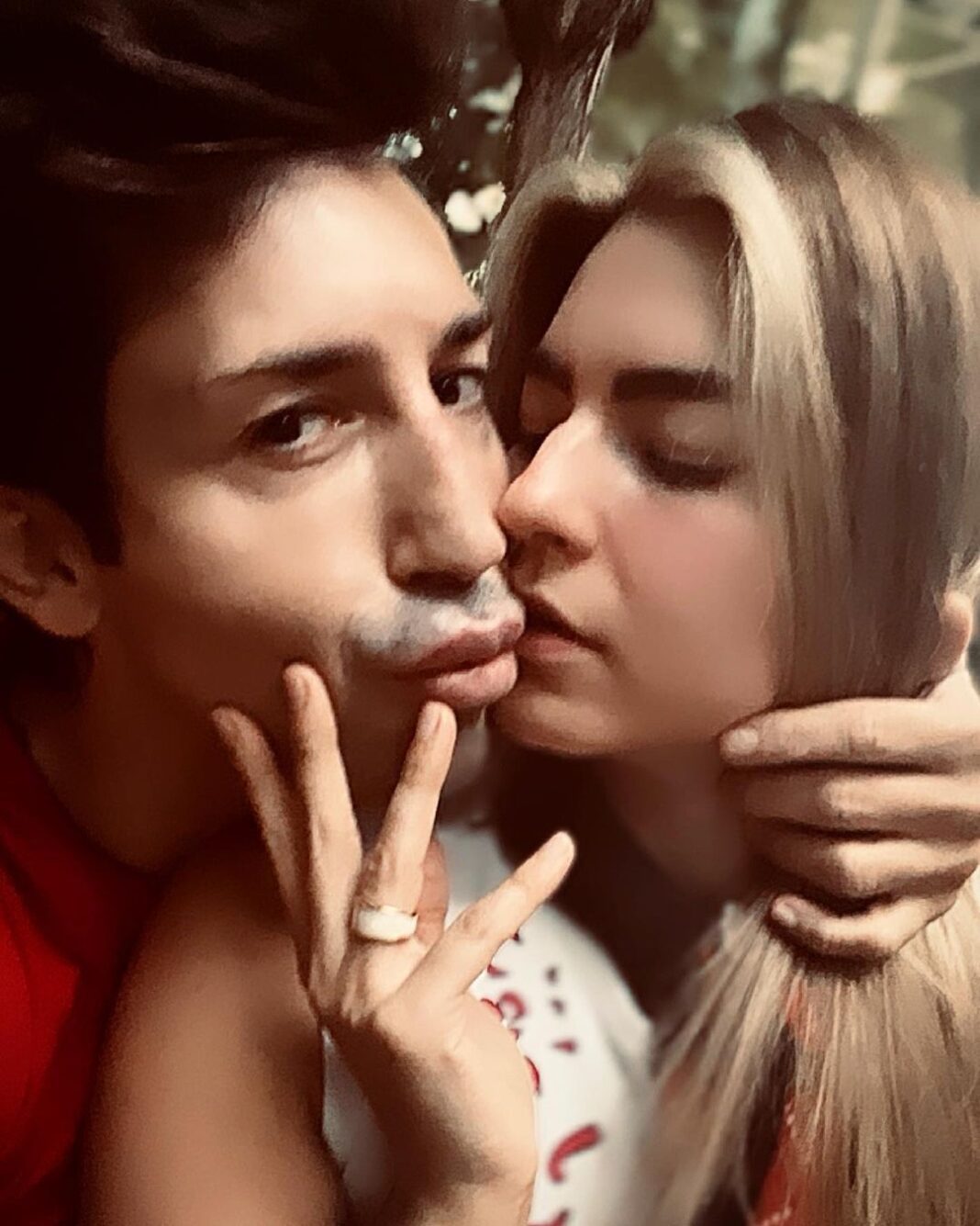 Κωνσταντίνος Εμμανουήλ: Ξανά μαζί με τη σύντροφό του Νάνσυ, 4 μέρες μετά τον χωρισμό τους - Τα καυτά φιλιά στο Instagram