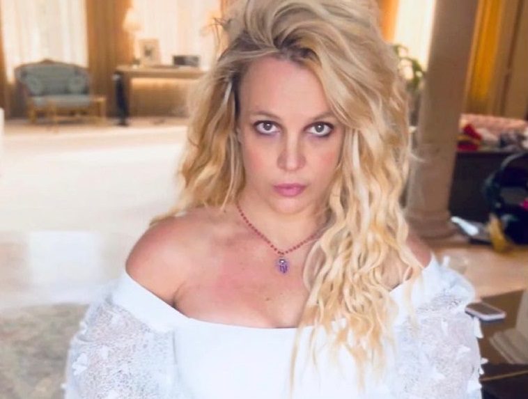 Britney Spears: Αποκάλυψε το άγνωστο πρόβλημα υγείας της - 