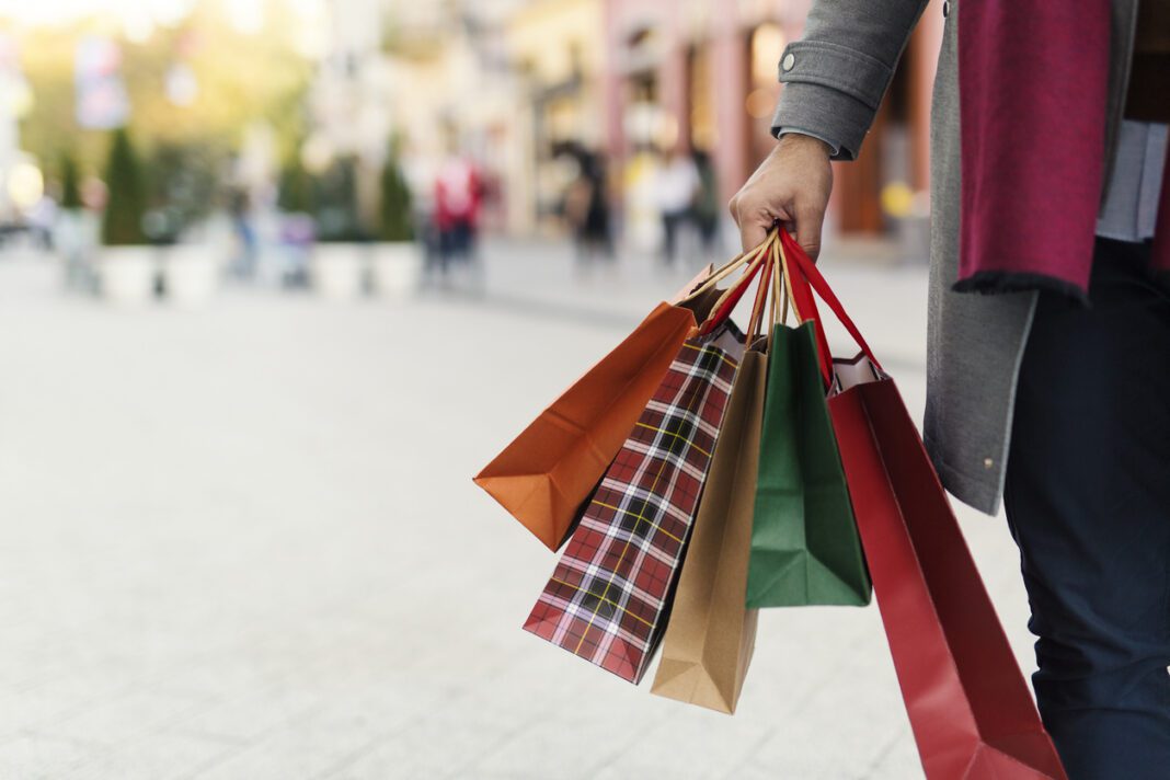 Παραμονή Χριστουγέννων: Ποιες ώρες θα λειτουργήσουν τα εμπορικά καταστήματα και τα σούπερ μάρκετ;