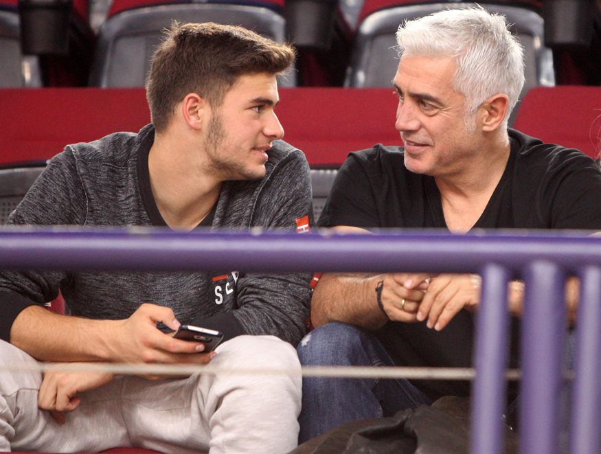 Αντώνης Νικοπολίδης: Ο κούκλος γιος του επέστρεψε στην Ελλάδα μετά από 4,5 χρόνια - Σε αυτή την ομάδα θα παίζει!